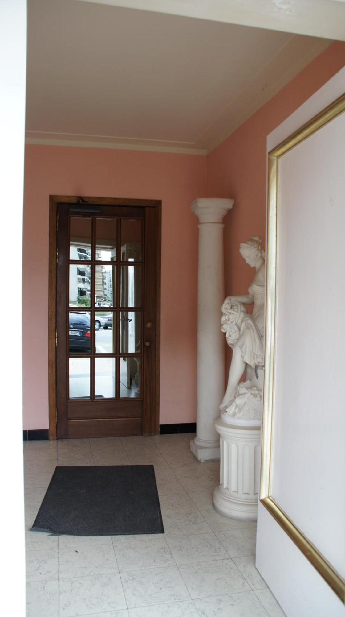 Appartement Le Royal. Де Пане Екстериор снимка